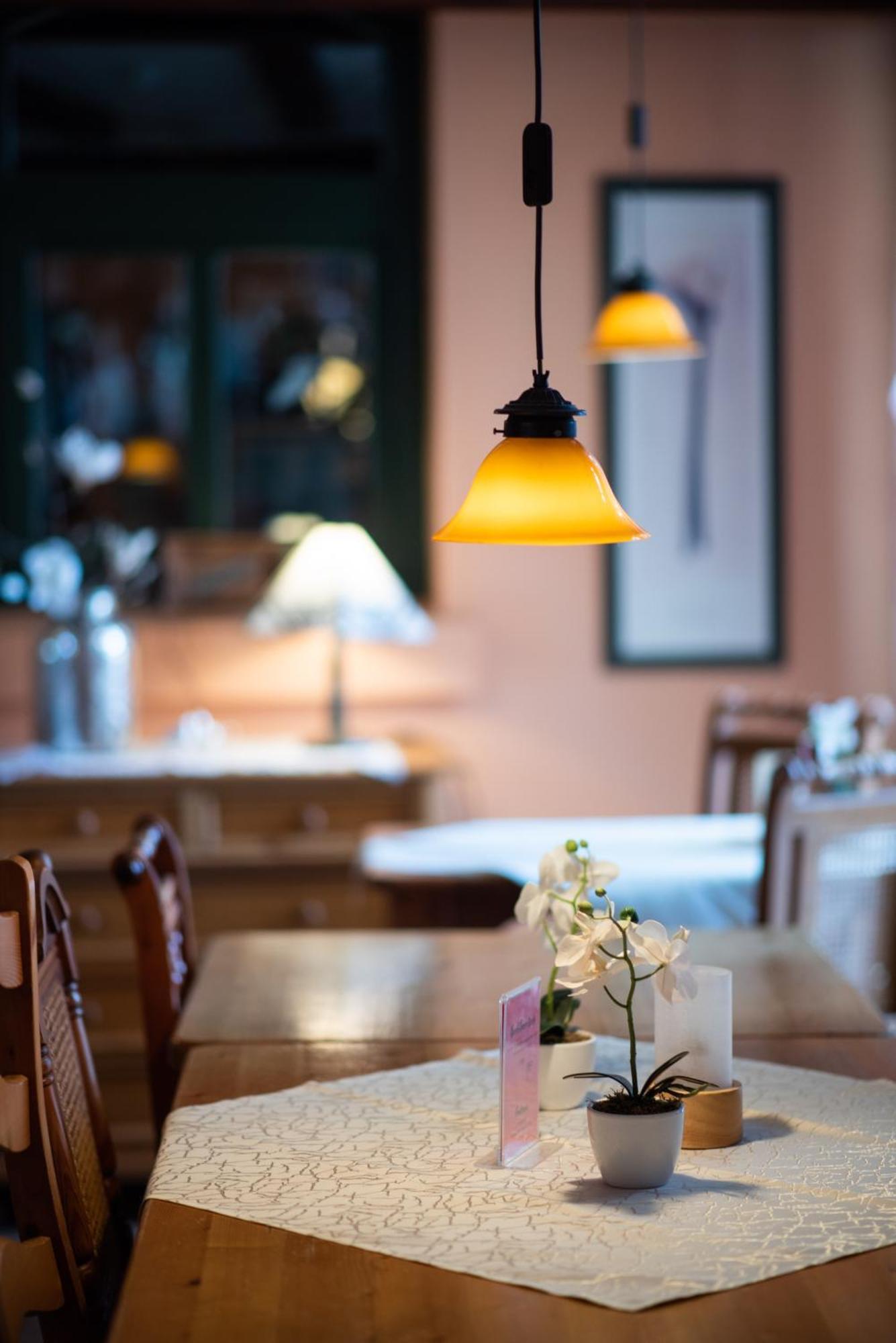 Mahlzeit - Hotel Brauhaus Weyhausen - Keramikstudio Экстерьер фото